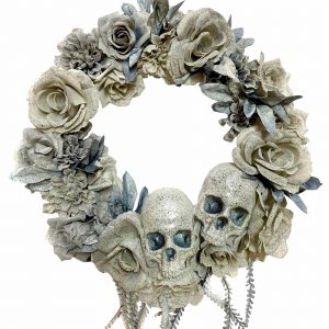 20" Wreath with Skull & Roses Decoration