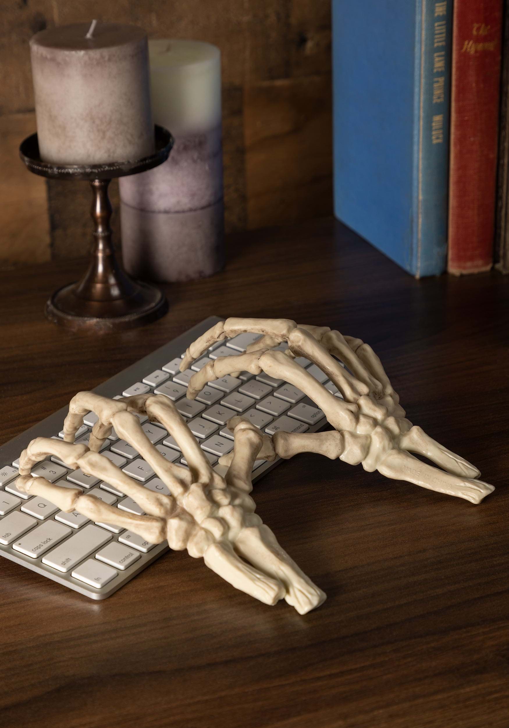 5 Inch Decorative Skeleton Hands
