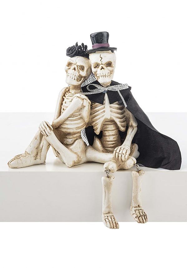 Spooktakular Skeleton Couple Figurine Prop